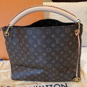 Louis Vuitton Artsy MM Authentic